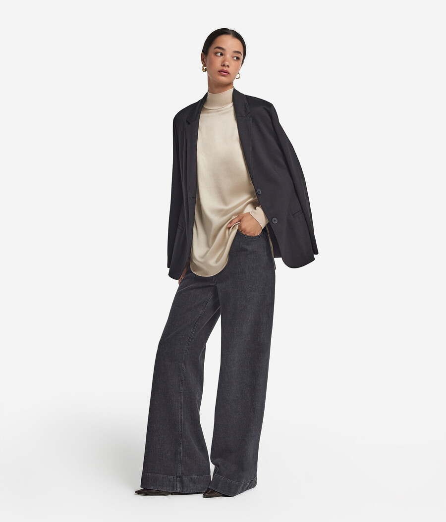 blusa de satén de seda con inserciones de jersey