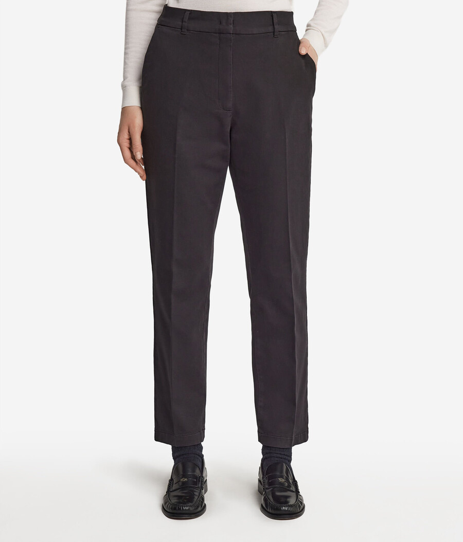 pantalones de cigarrillo