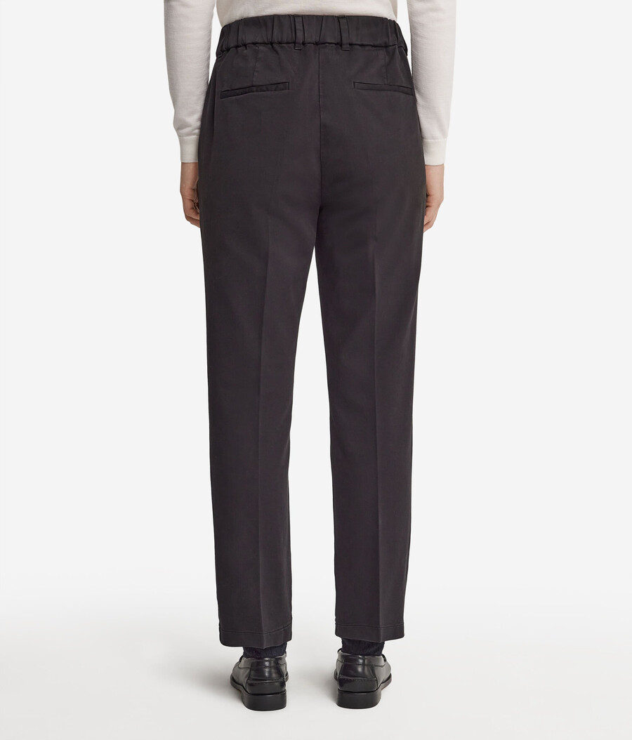 pantalones de cigarrillo