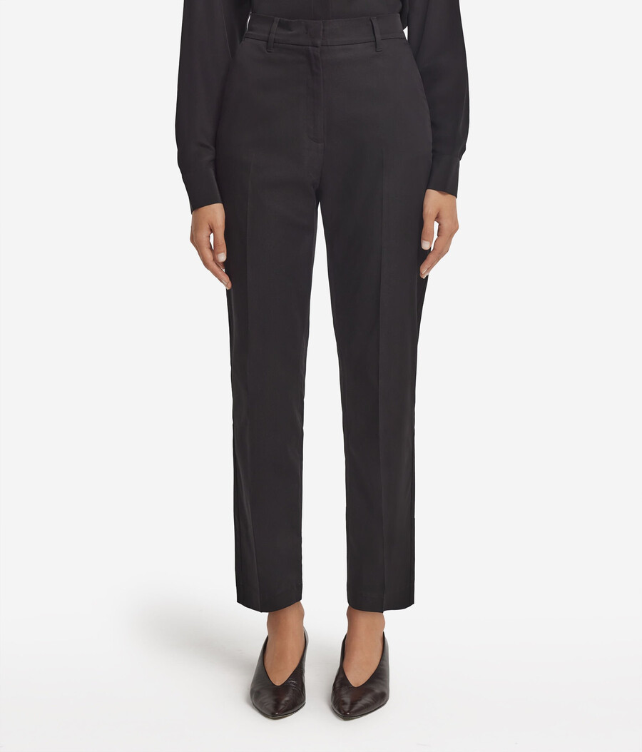 pantalones pitillo con cremallera