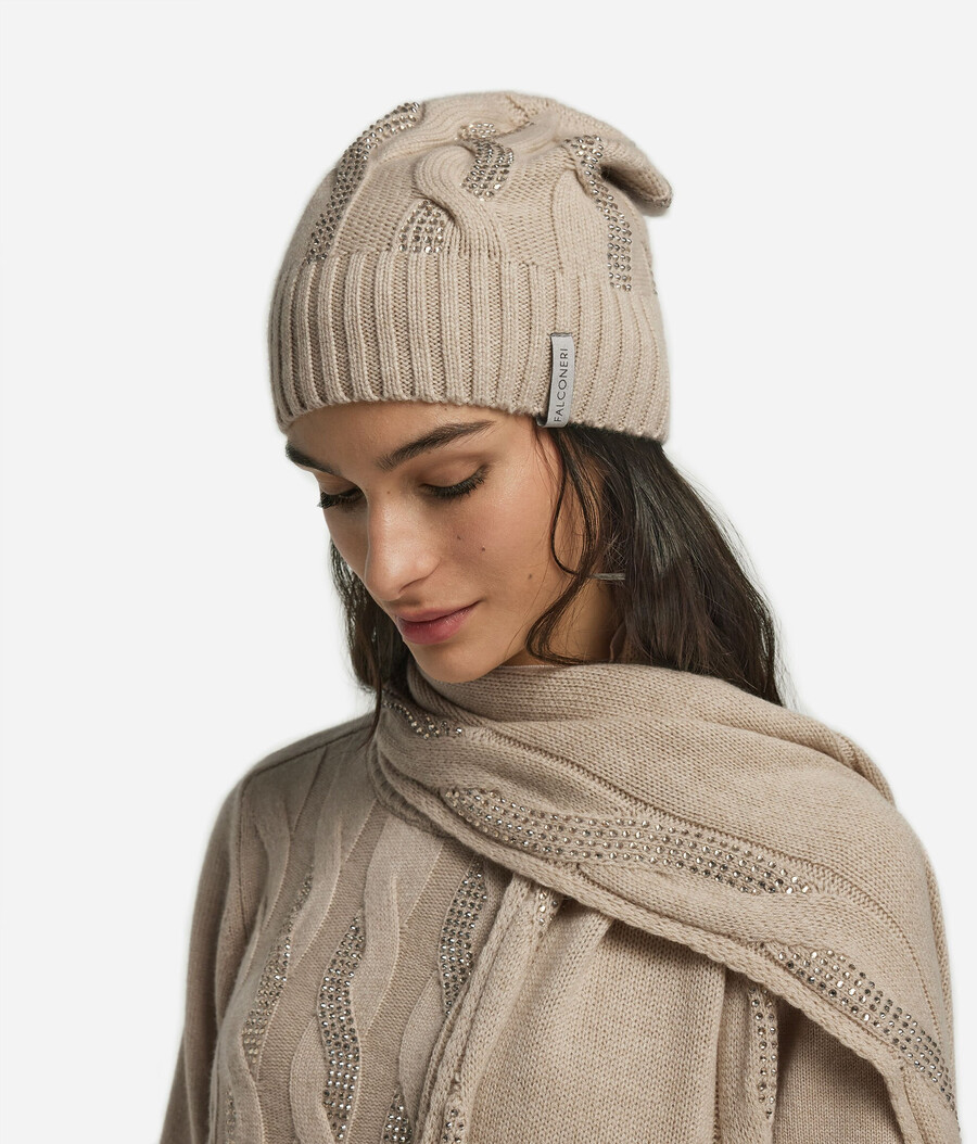 gorro de cachemira ultrasuave con punto trenzado y pedrería