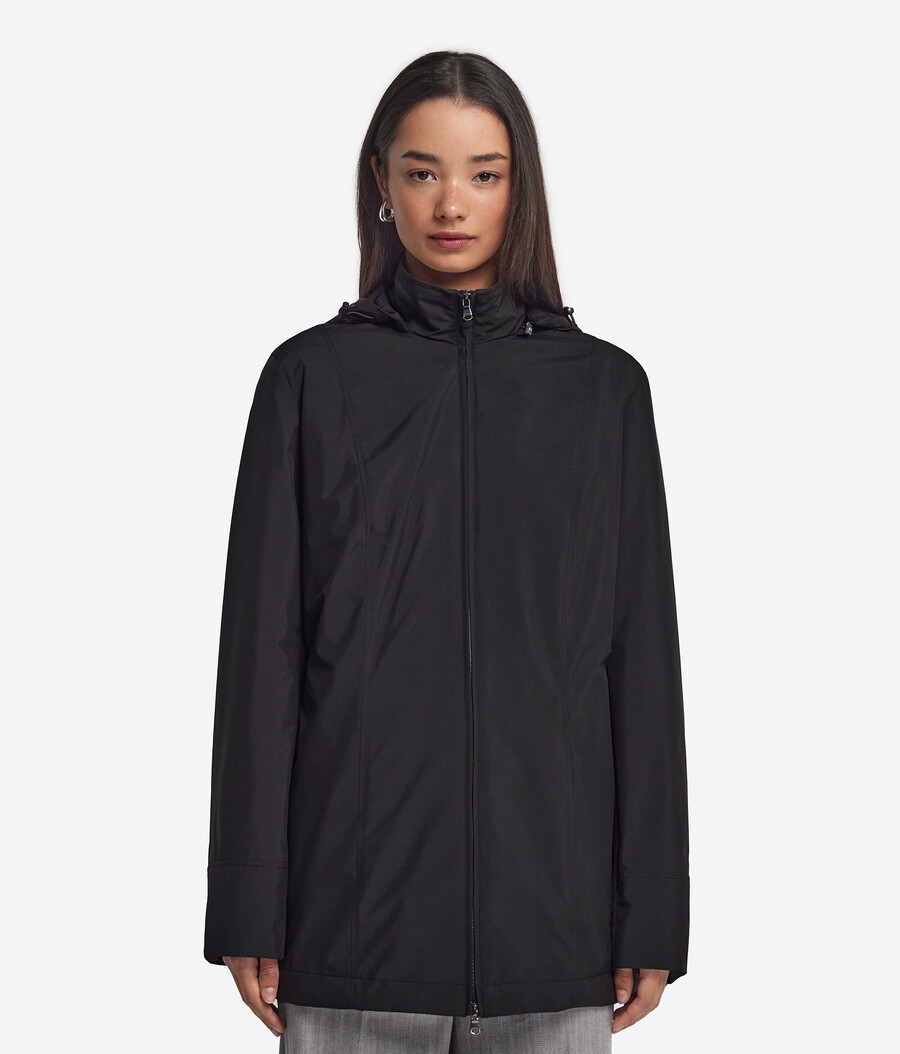 chaqueta técnica con capucha