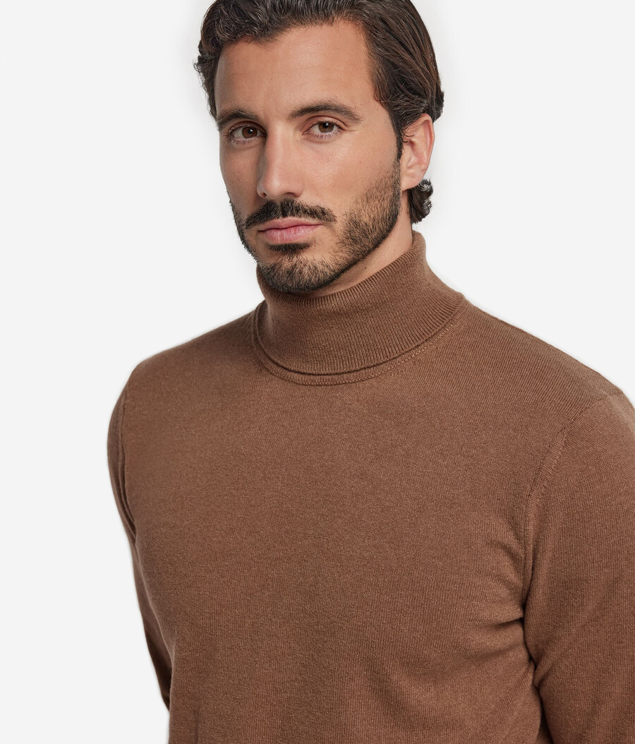 suéter de cuello alto de cachemira ultrasuave