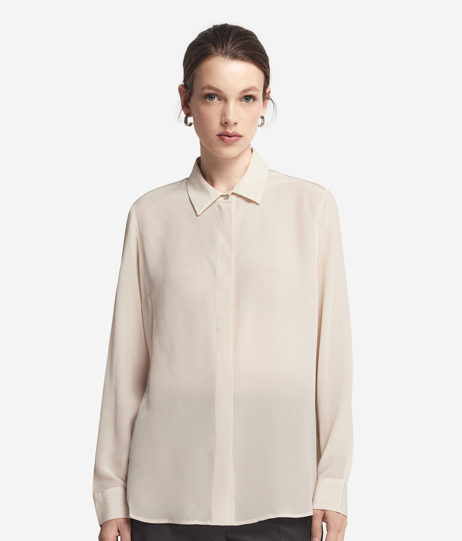 camisa de cuello de seda