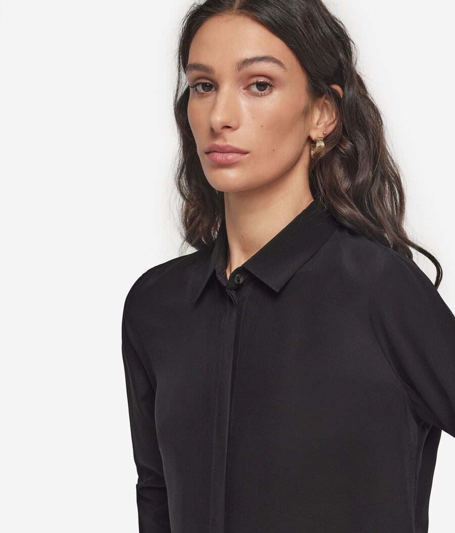 camisa de cuello de seda