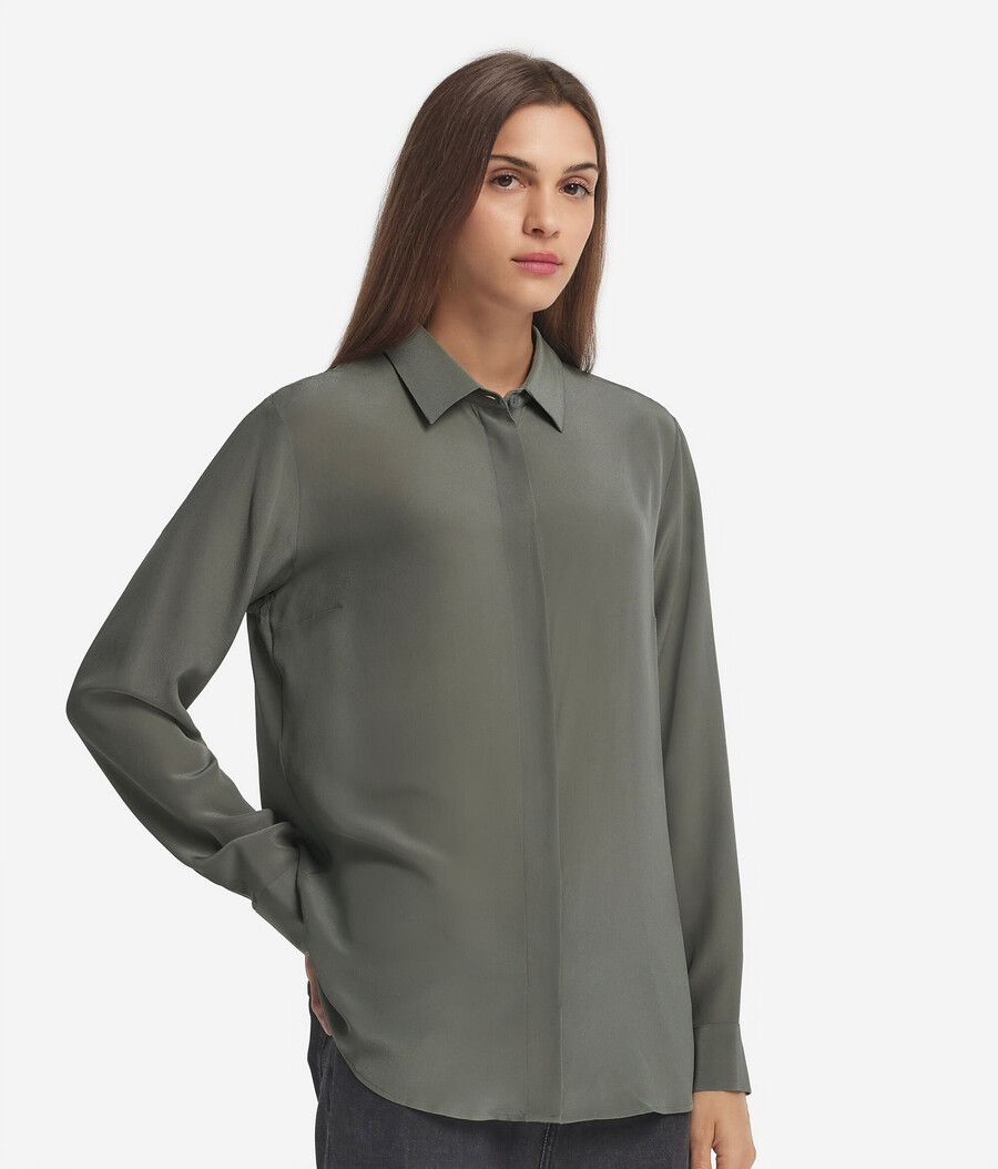 camisa de cuello de seda