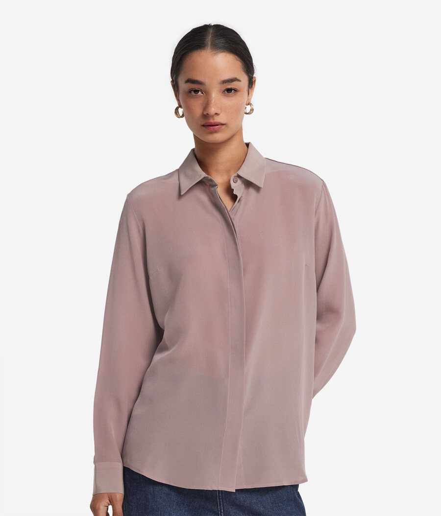 camisa de cuello de seda