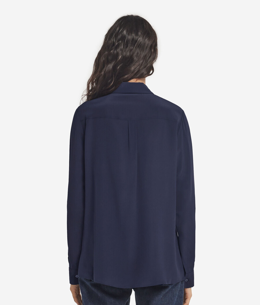 camisa de cuello de seda