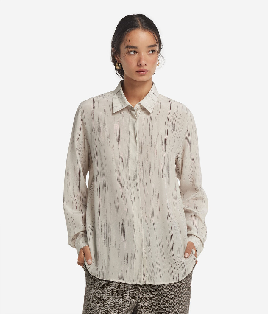 camisa de seda estampada con cuello
