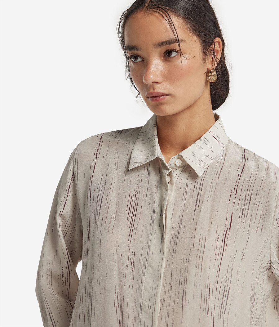 camisa de seda estampada con cuello