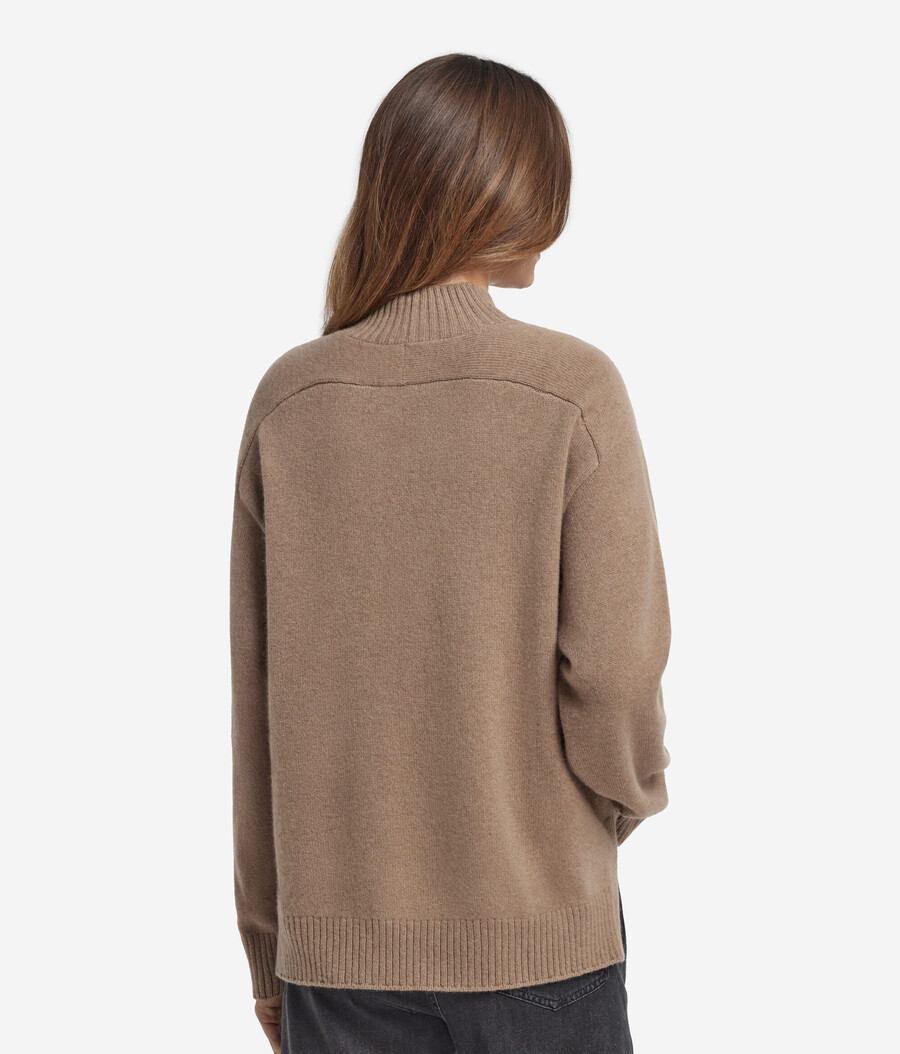 jersey de cuello alto de cachemira ultrasuave con mangas ajustadas