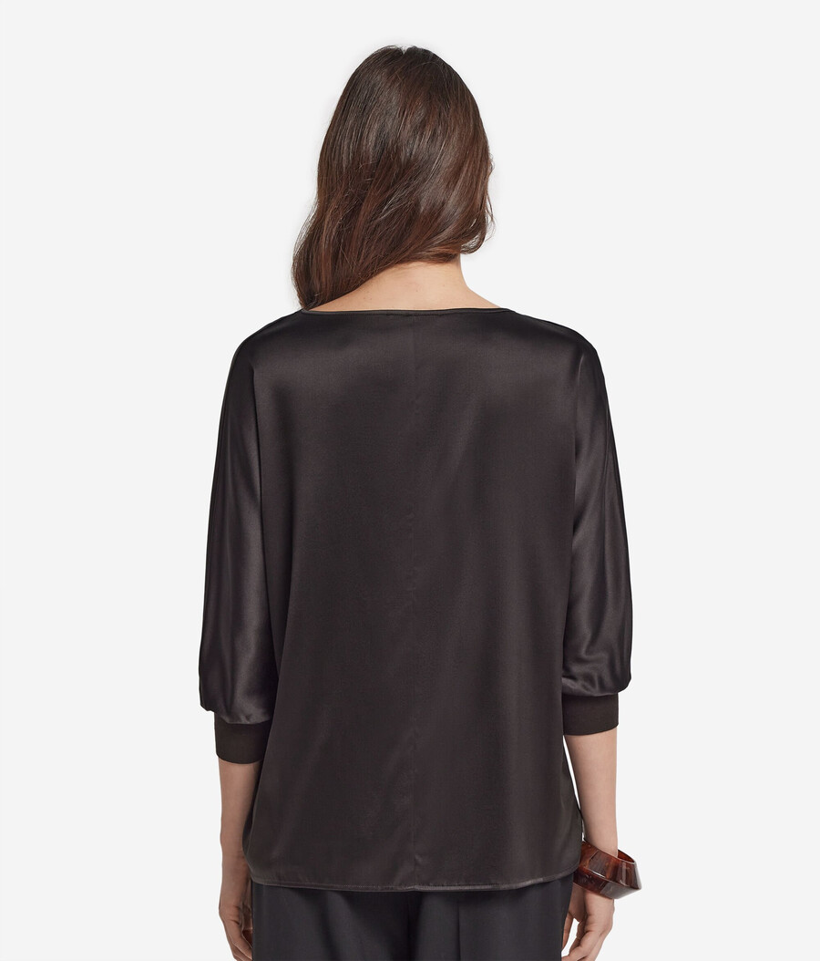 jersey de satén de seda con cuello redondo