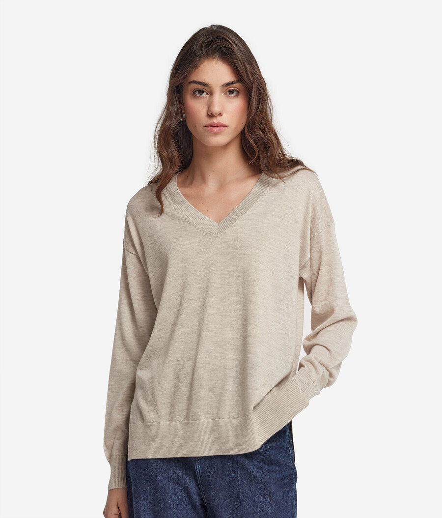 jersey de cachemira con cuello en v y aberturas
