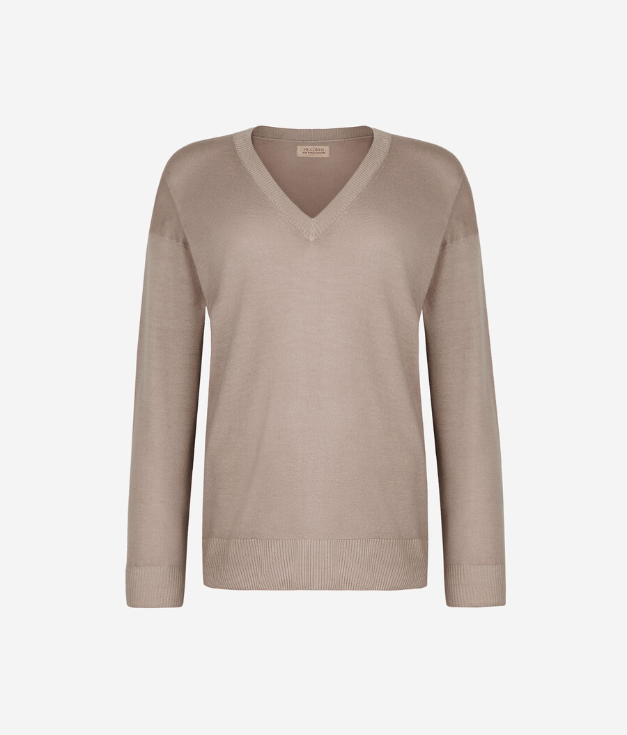 jersey de cachemira con cuello en v y aberturas