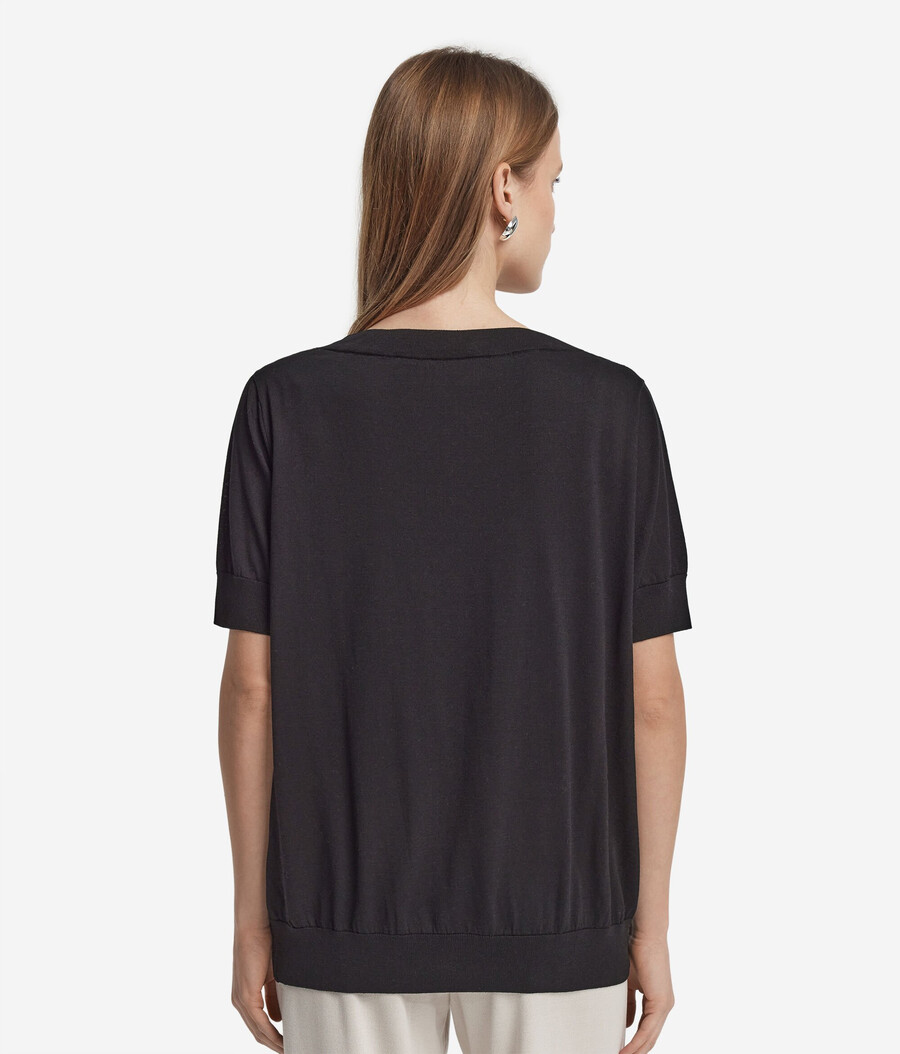 jersey de seda y algodón con cuello en v y manga corta