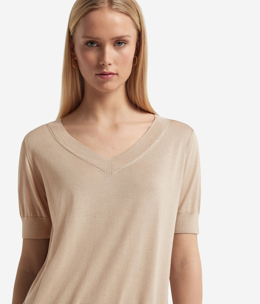 jersey de seda y algodón con cuello en v y manga corta