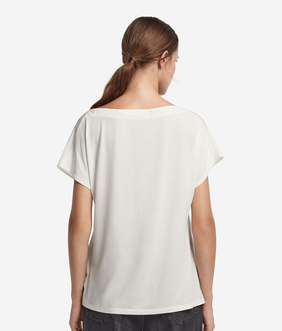 camiseta tipo kimono de seda con cuello en v