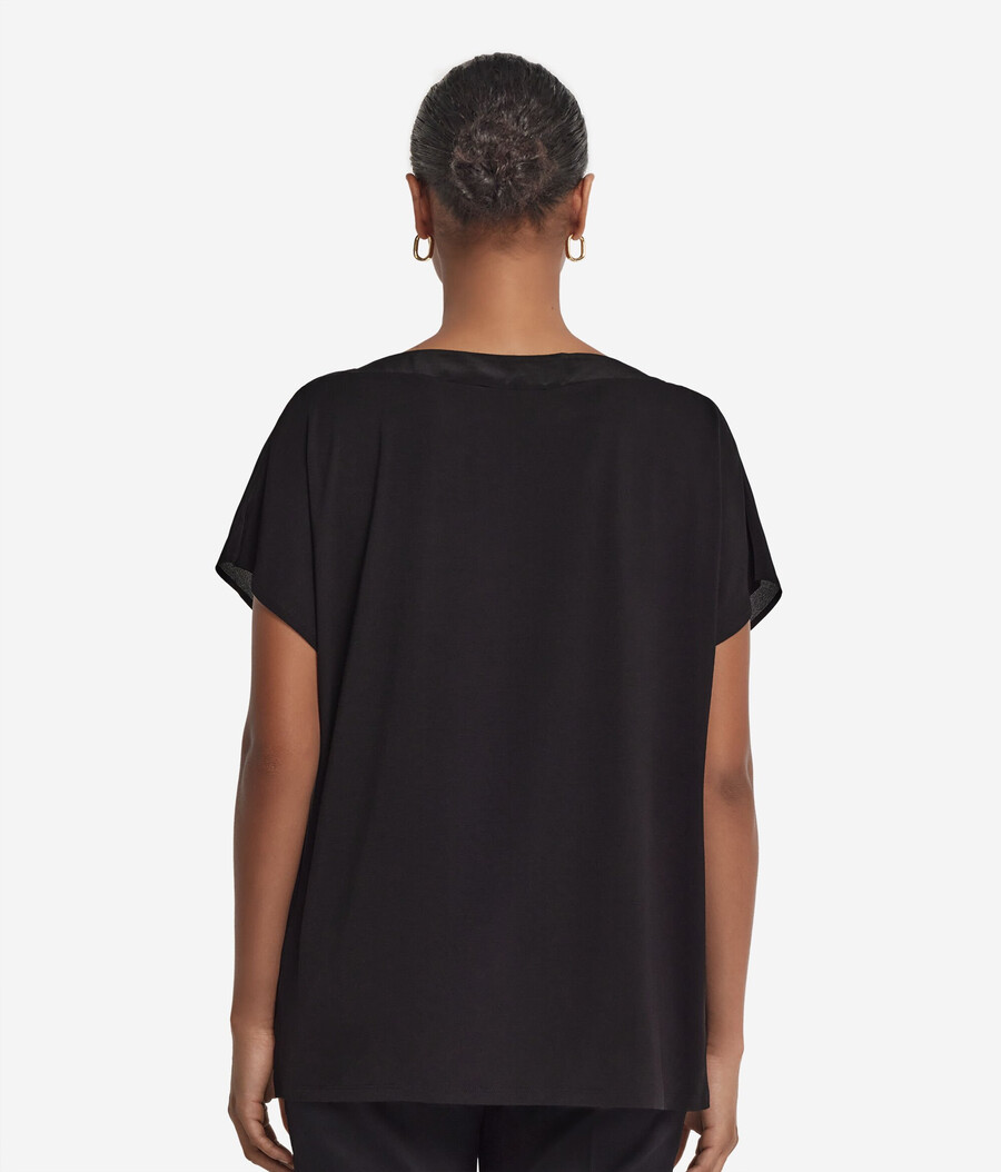 camiseta de cuello barco de seda y modal