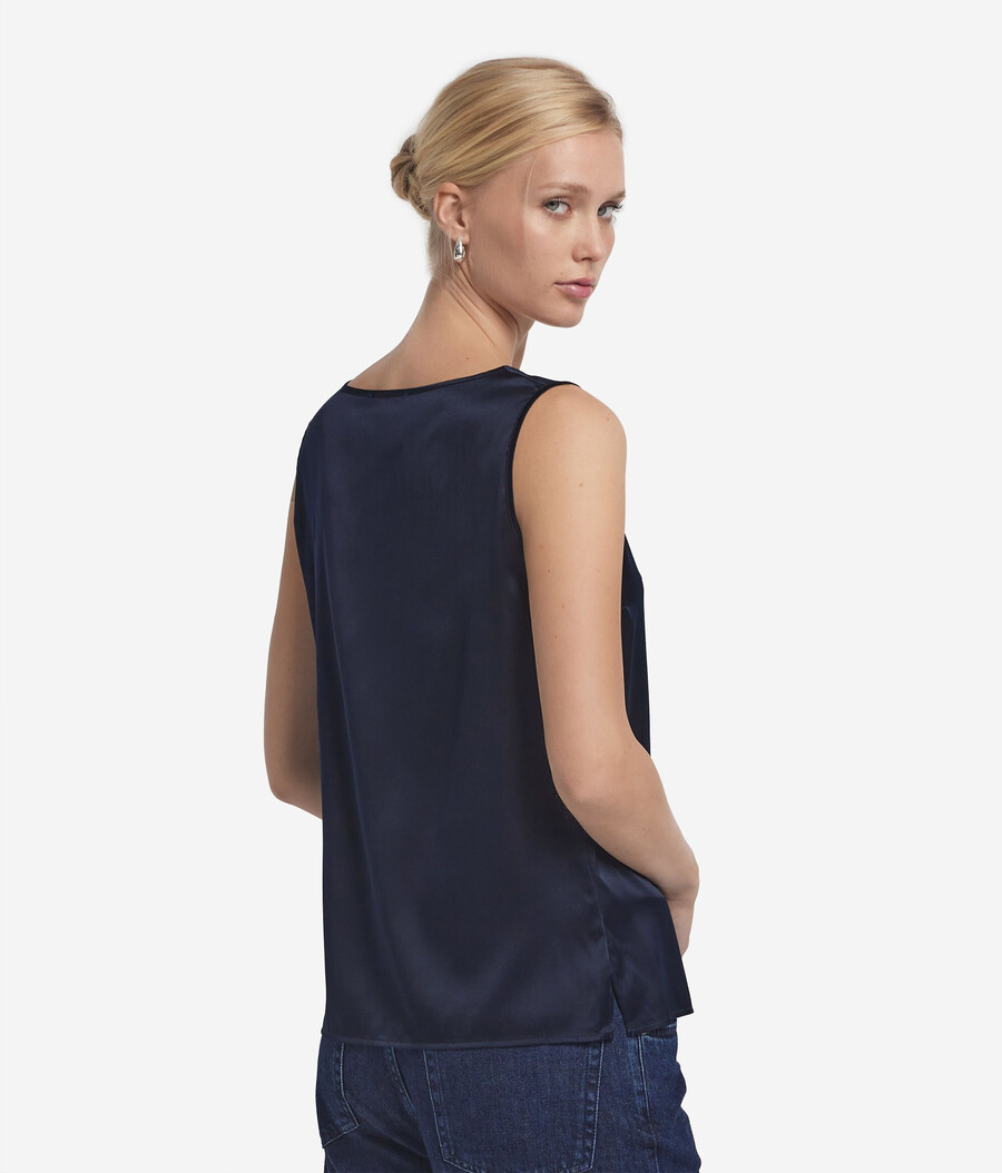 camisola de seda con cuello en v