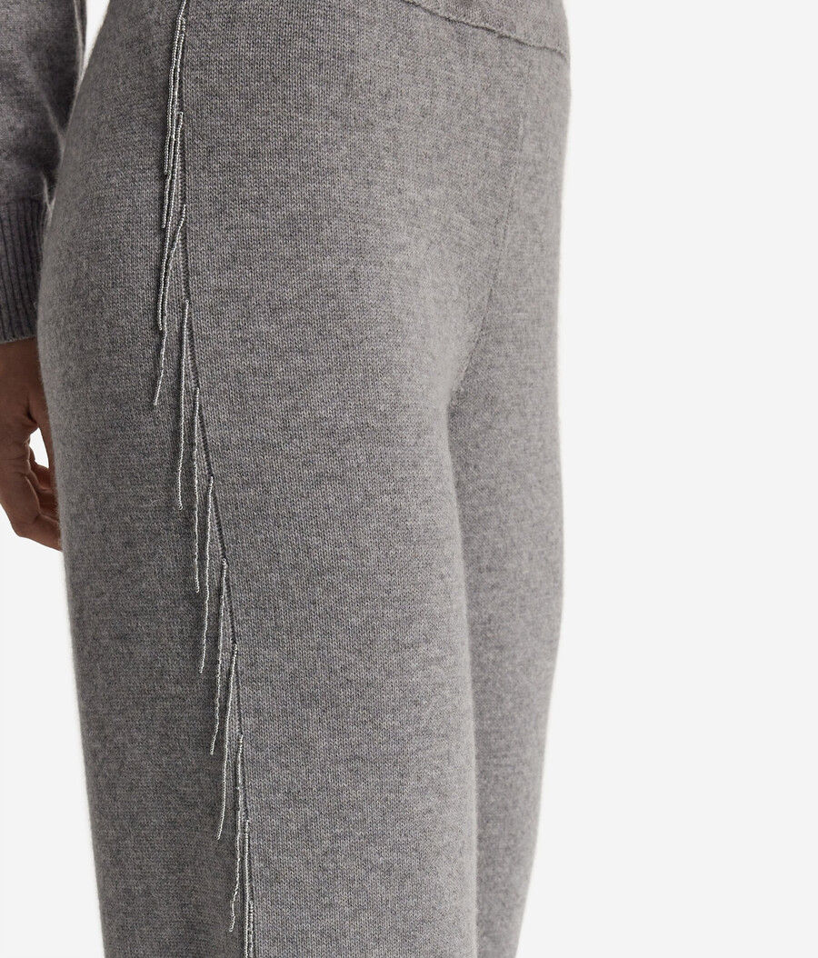 pantalones de cachemira con flecos